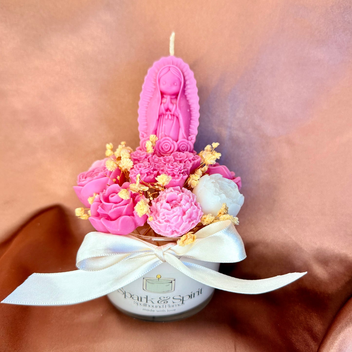 BAJO SU MANTO – Mother’s Day Candle Bouquet - 14oz🤍✨