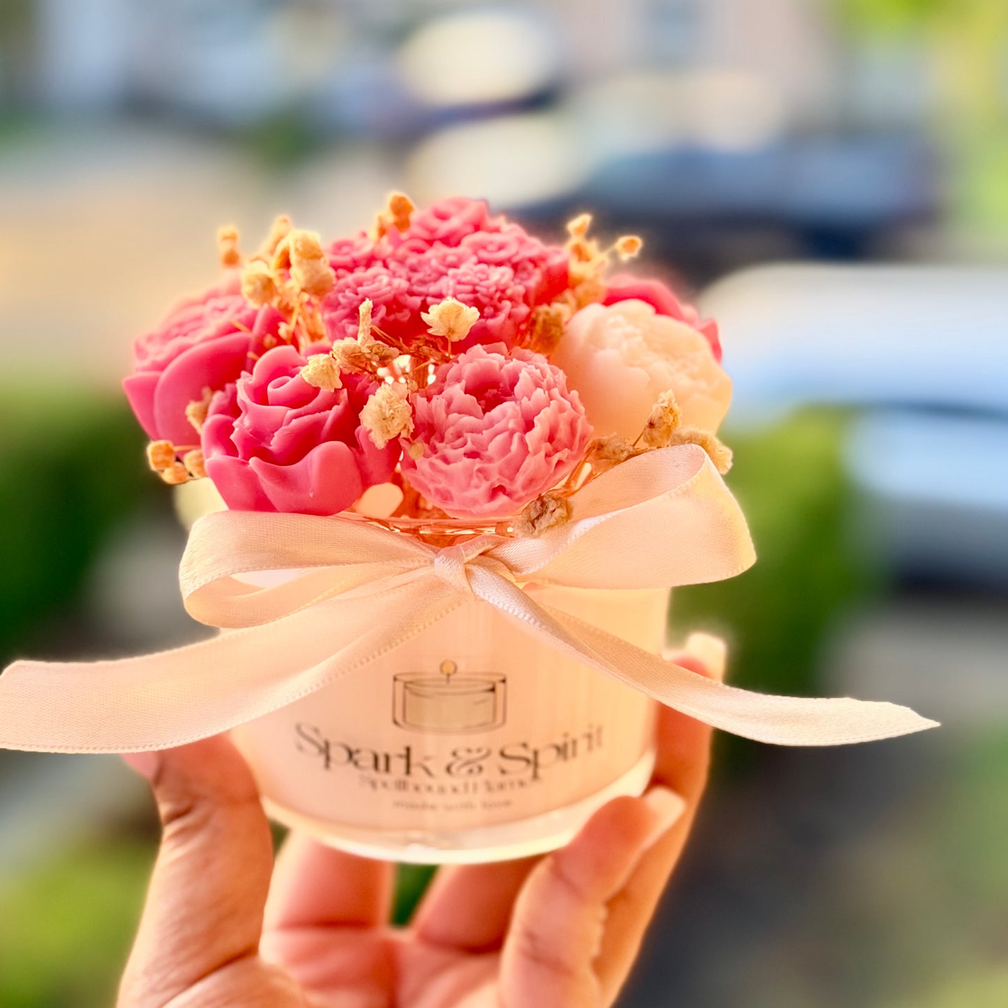 BRISA DE AMOR – Mother’s Day Candle Bouquet - 12oz 🤍✨