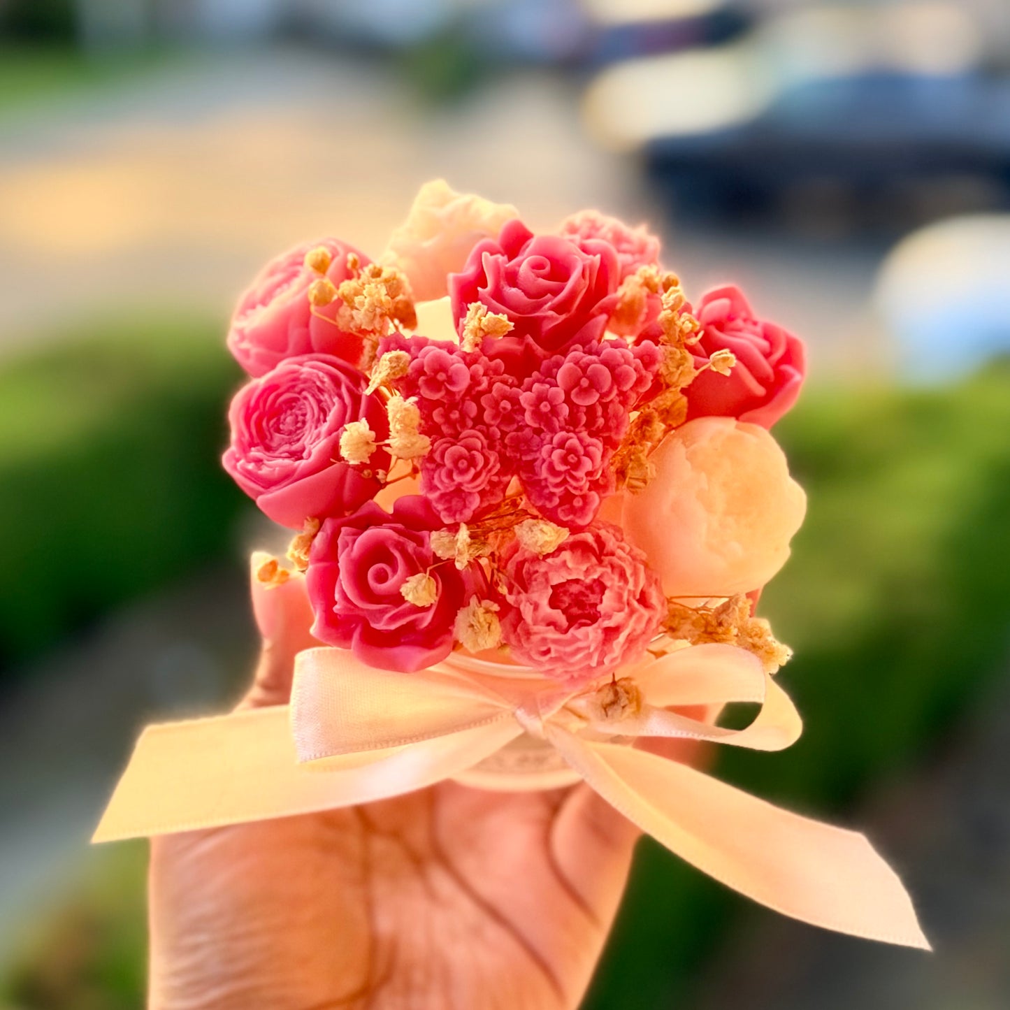 BRISA DE AMOR – Mother’s Day Candle Bouquet - 12oz 🤍✨