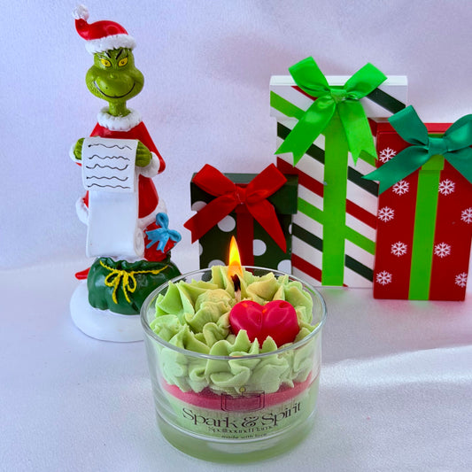 Merry Grinchmas Candle 💚❤️