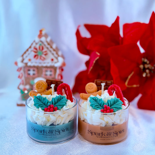 Sweet Holiday Mini Candles – Set of 2 🎄🍬